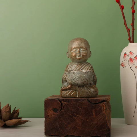 Zen Small Buddha Statue Candlestick Decorative Lamp Antique Porch Bedroom Home Little Monk Meditation Resin Crafts Creative Orna