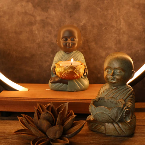 Zen Small Buddha Statue Candlestick Decorative Lamp Antique Porch Bedroom Home Little Monk Meditation Resin Crafts Creative Orna