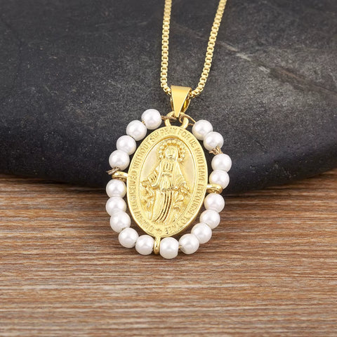 Hot Sale Virgin Mary Relief Portrait Charm Pendant Necklace for Women Men Oval Shape Pave Beads Chain Choker Jewelry Gifts